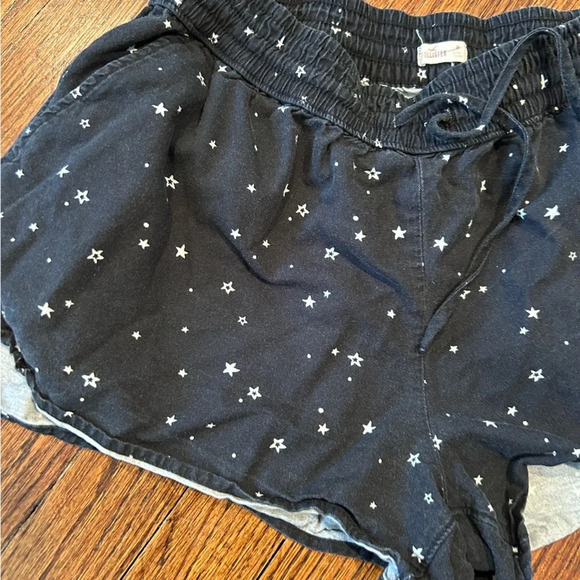 Hollister Star Dolphin Shorts - Picture 3 of 5